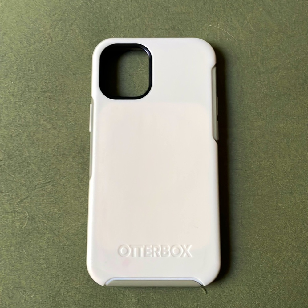 Otterbox Symmetry Series IPhone 12 mini case